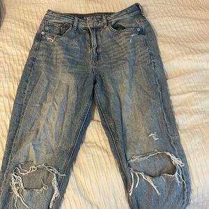 AE ripped knee jeans